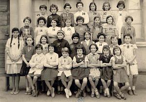 ECOLE JULES RENARD FILLES 1959 CM1 N02
